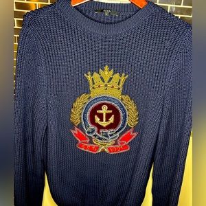 Men’s Gucci Sweater big 3D embroidered crest in the front navy blue US Large